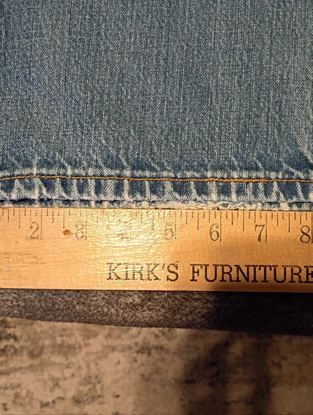 Levis Men's 569 Loose Straight Jeans Size 34x32 Light Wash